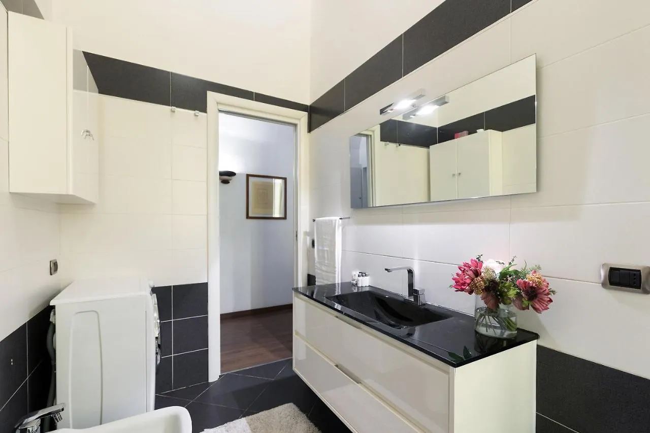 Rome As You Feel - Santamaura Vatican Apartment