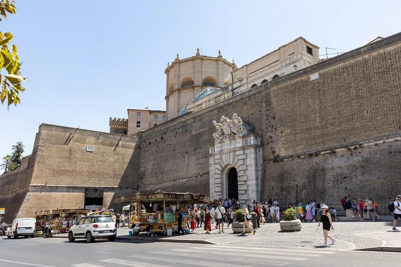 Rome As You Feel - Santamaura Vatican Apartment
